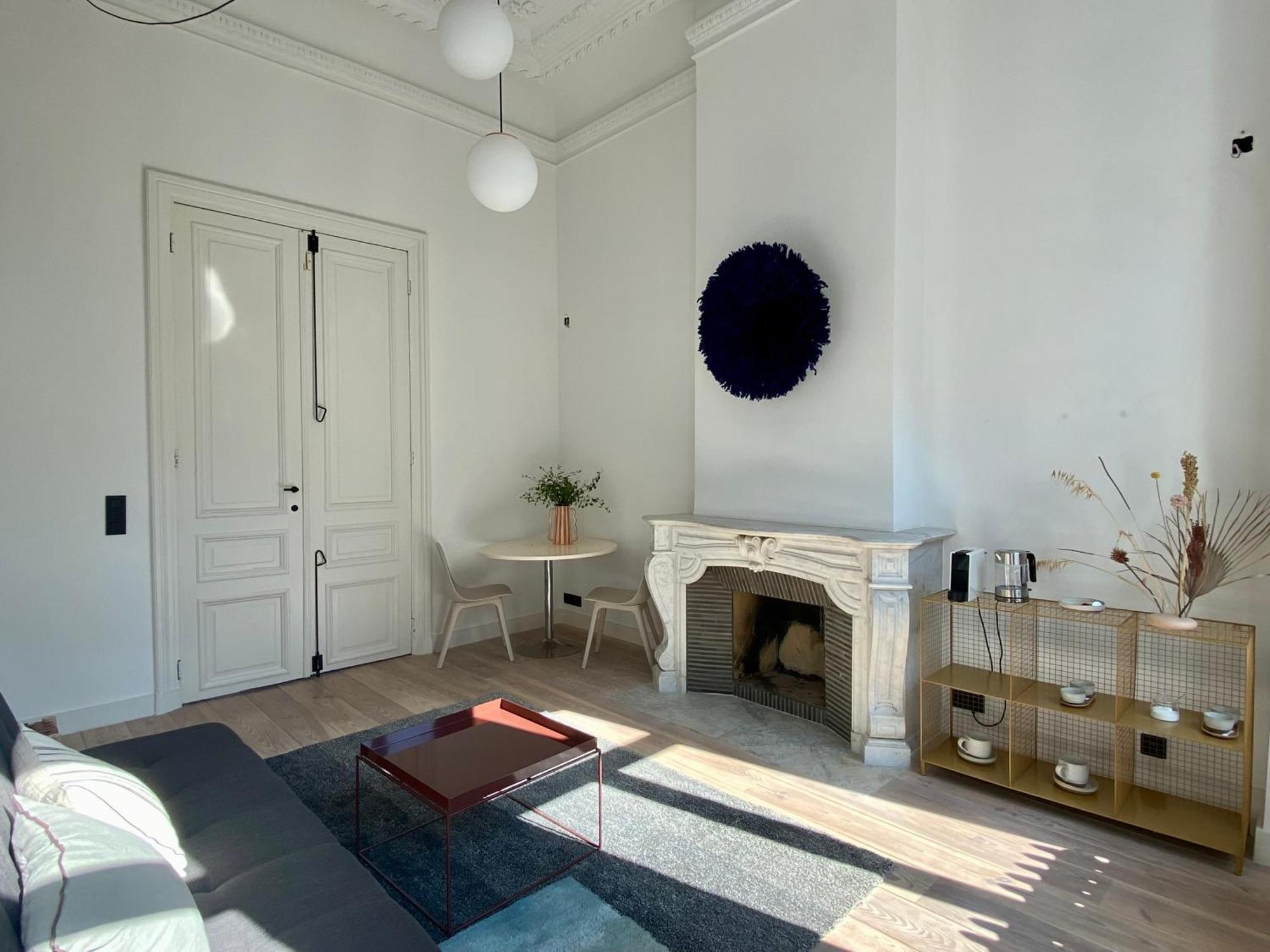 Canopee Guesthouse 익셀레스 외부 사진